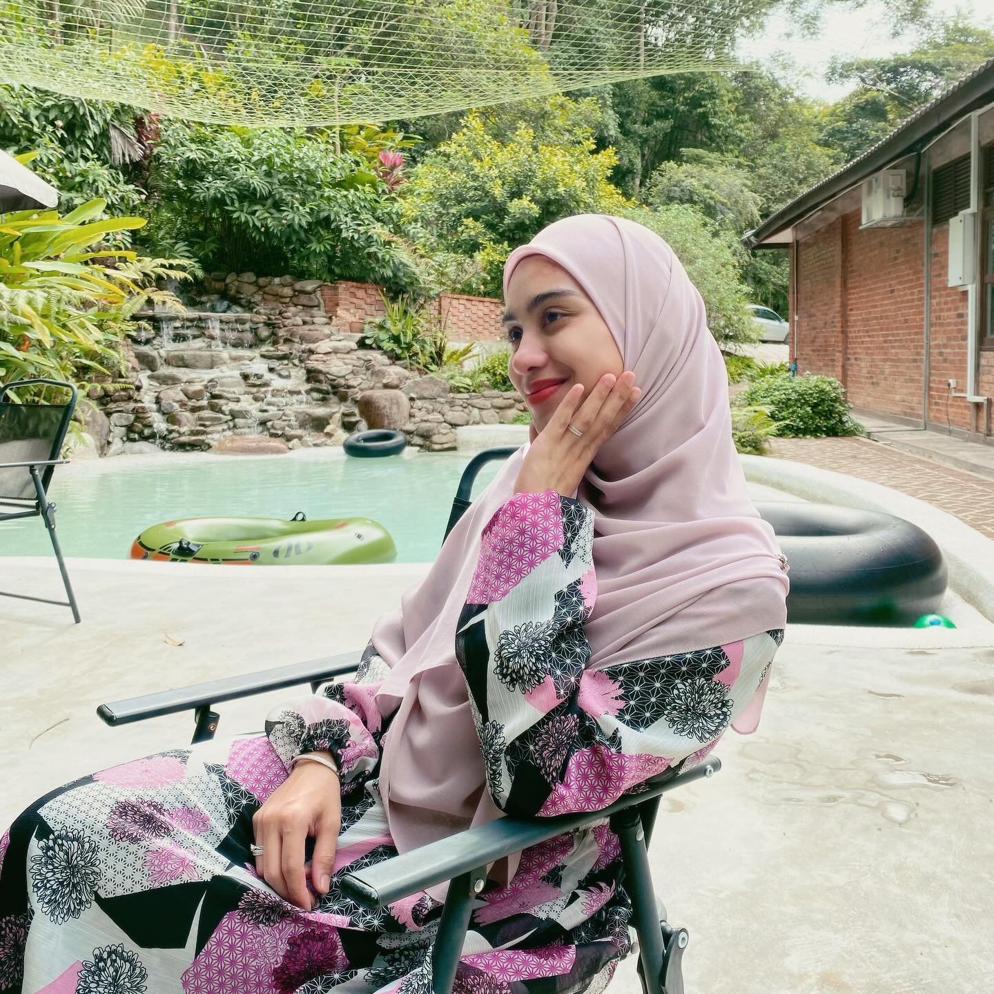 Aisyah Hijanah Biography: Children, Husband, Films, Awards, Books, Age, Net Worth, Siblings, Parents