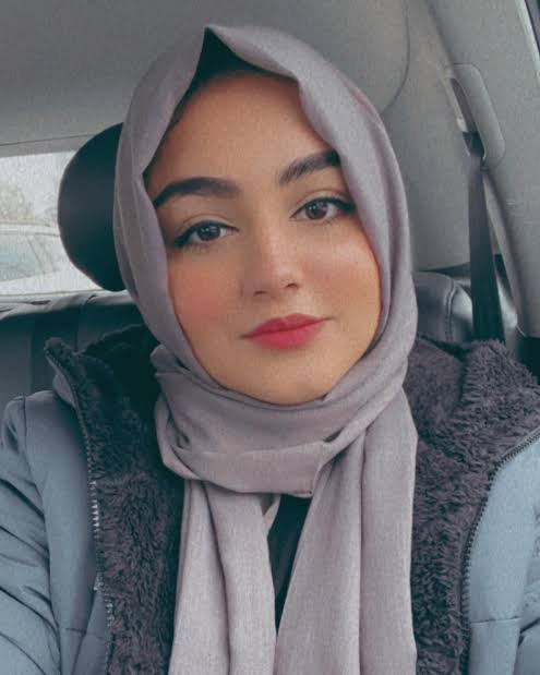 Zainab Fatima Biography: Age, Sister, Net Worth, YouTube, TikTok, Height, Parents, Videos