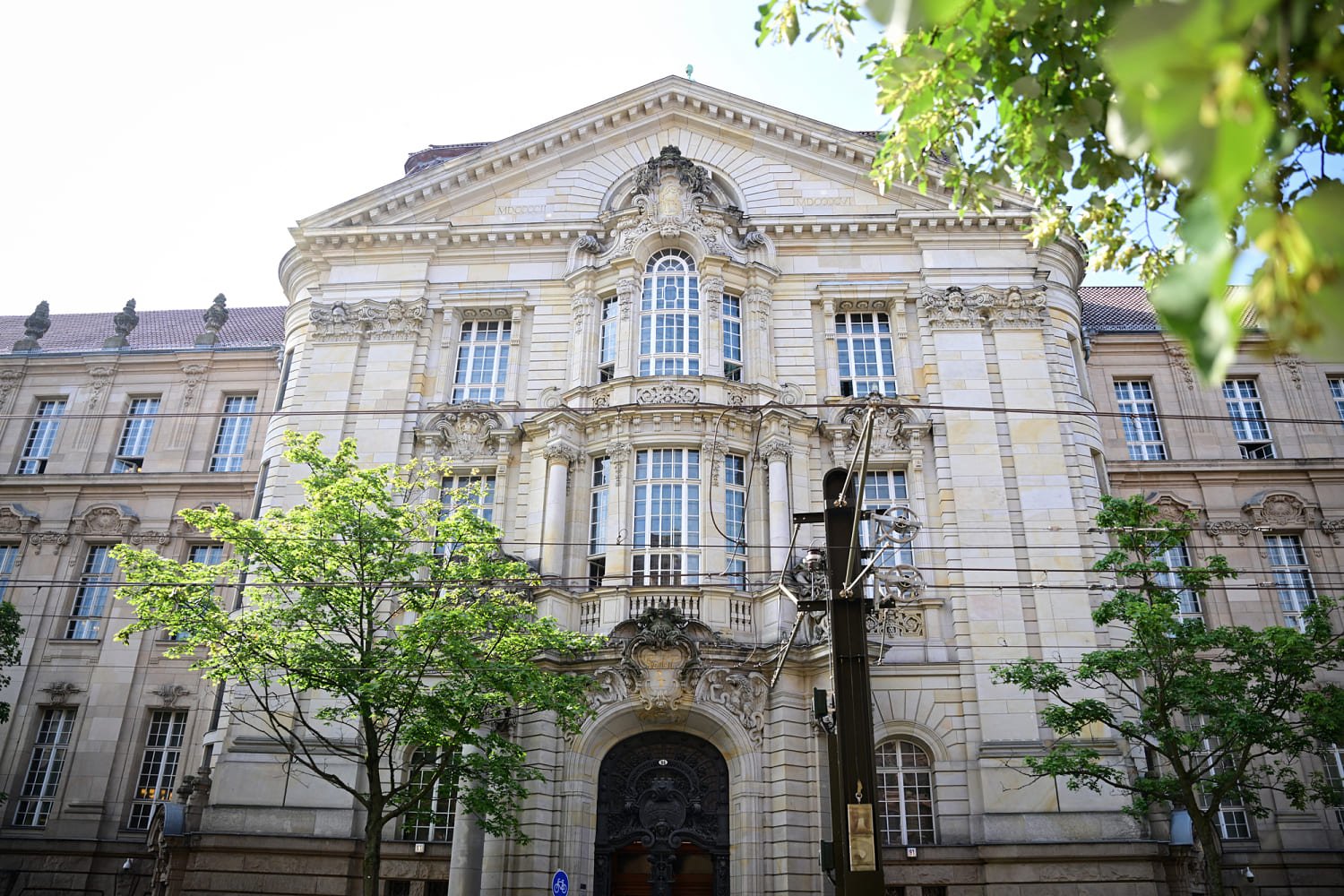 Doctor accused of murdering 15 patients goes on trial in Germany